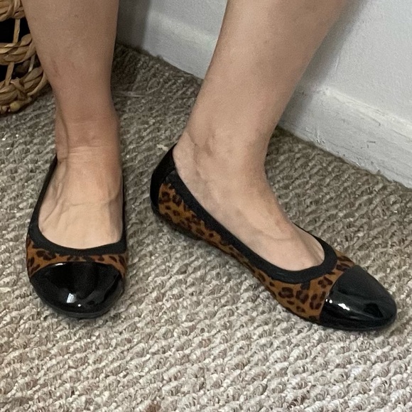 DREAM PAIRS, animal print women's flat shoes, SIZE 8.5 - Picture 14 of 17